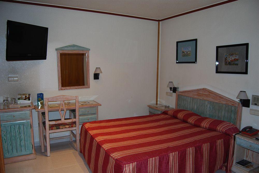 Nuevo Hotel Vista Alegre Valdepenas Ngoại thất bức ảnh